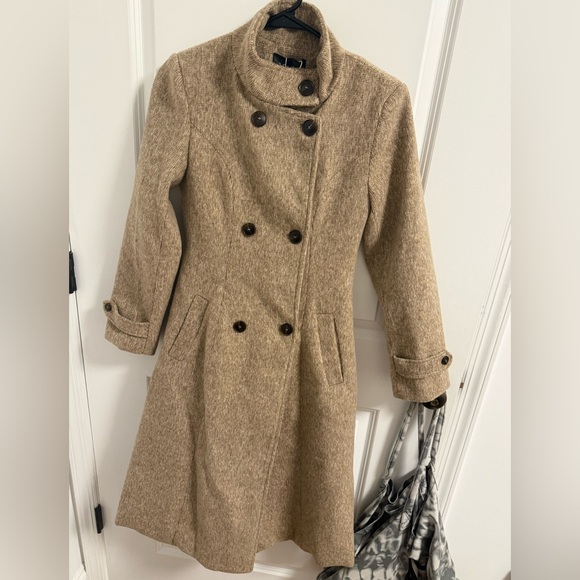 Double Breasted Fitted Coat - Picture 6 of 7